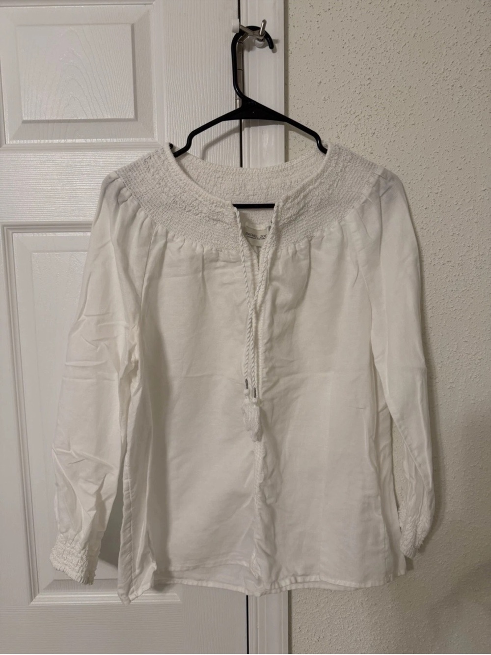 Rachel Zoe women’s size M linen blend white blouse